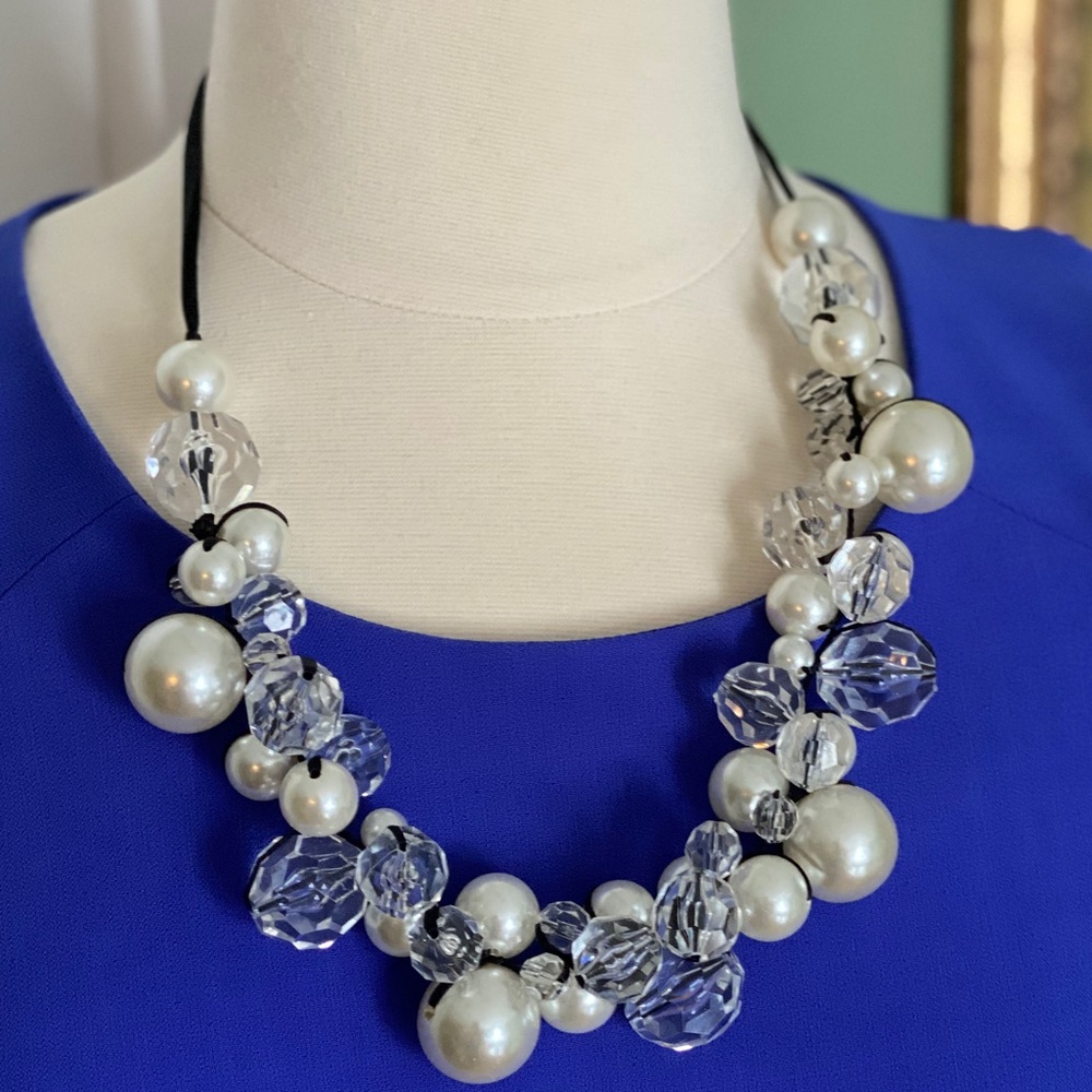 Dress Barn - Black and White Lucite Necklace